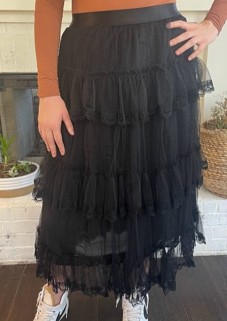 Tulle Tierred maxi Skirt Black
