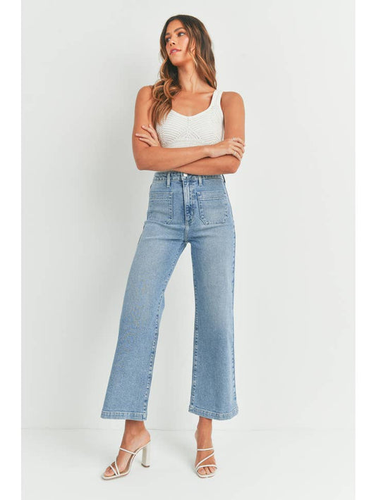 Patch Pocket Wide Leg High Rise - Light Denim