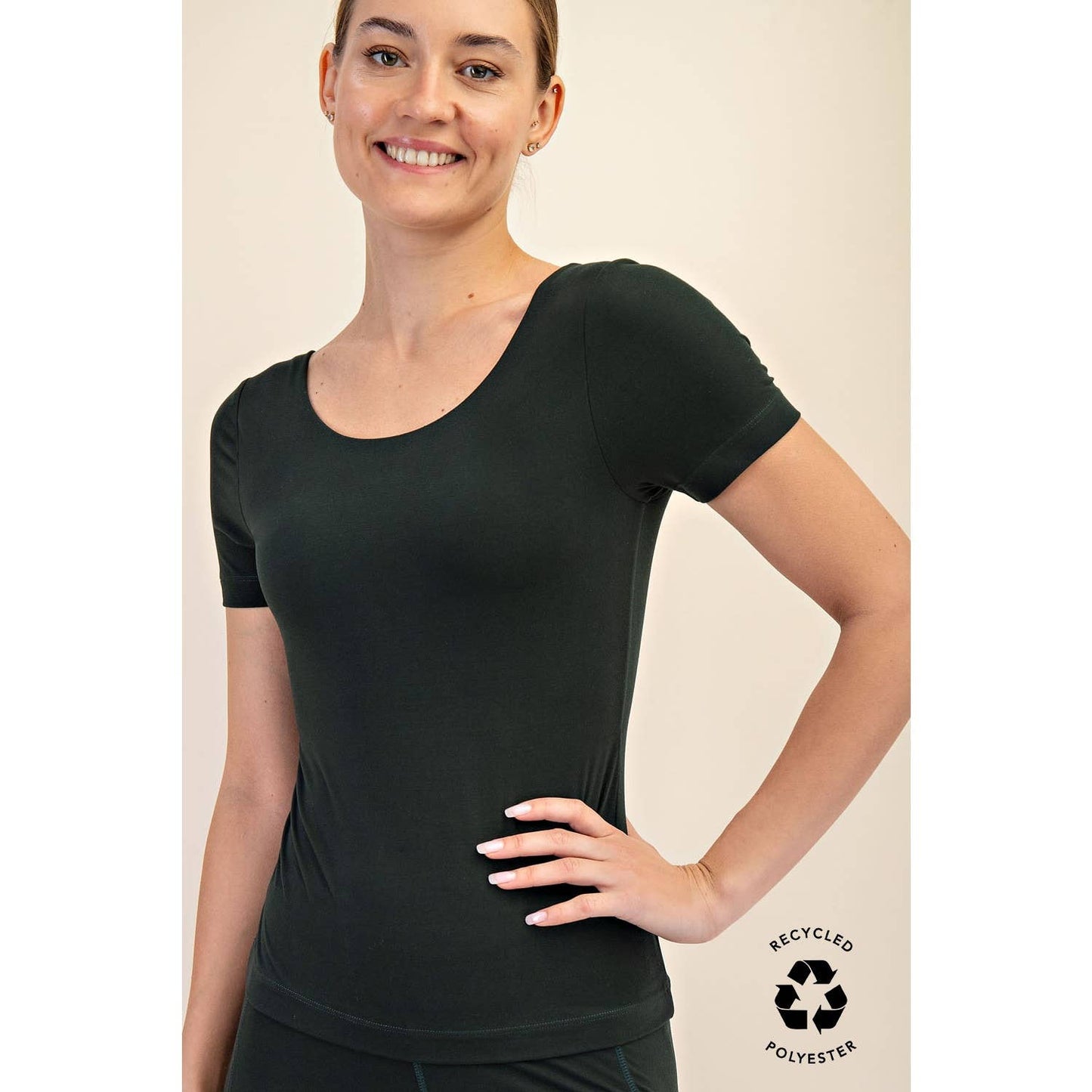 RECYCLED BUTTER ROUND NECK SHORT SLEEVE TOP