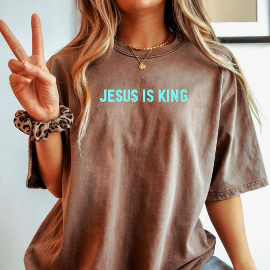 Inspirational Tee- Jesus Is King Esperesso