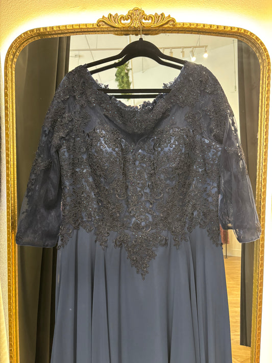 Adaline Formal Dress- Navy 3/4 Sleeve Length