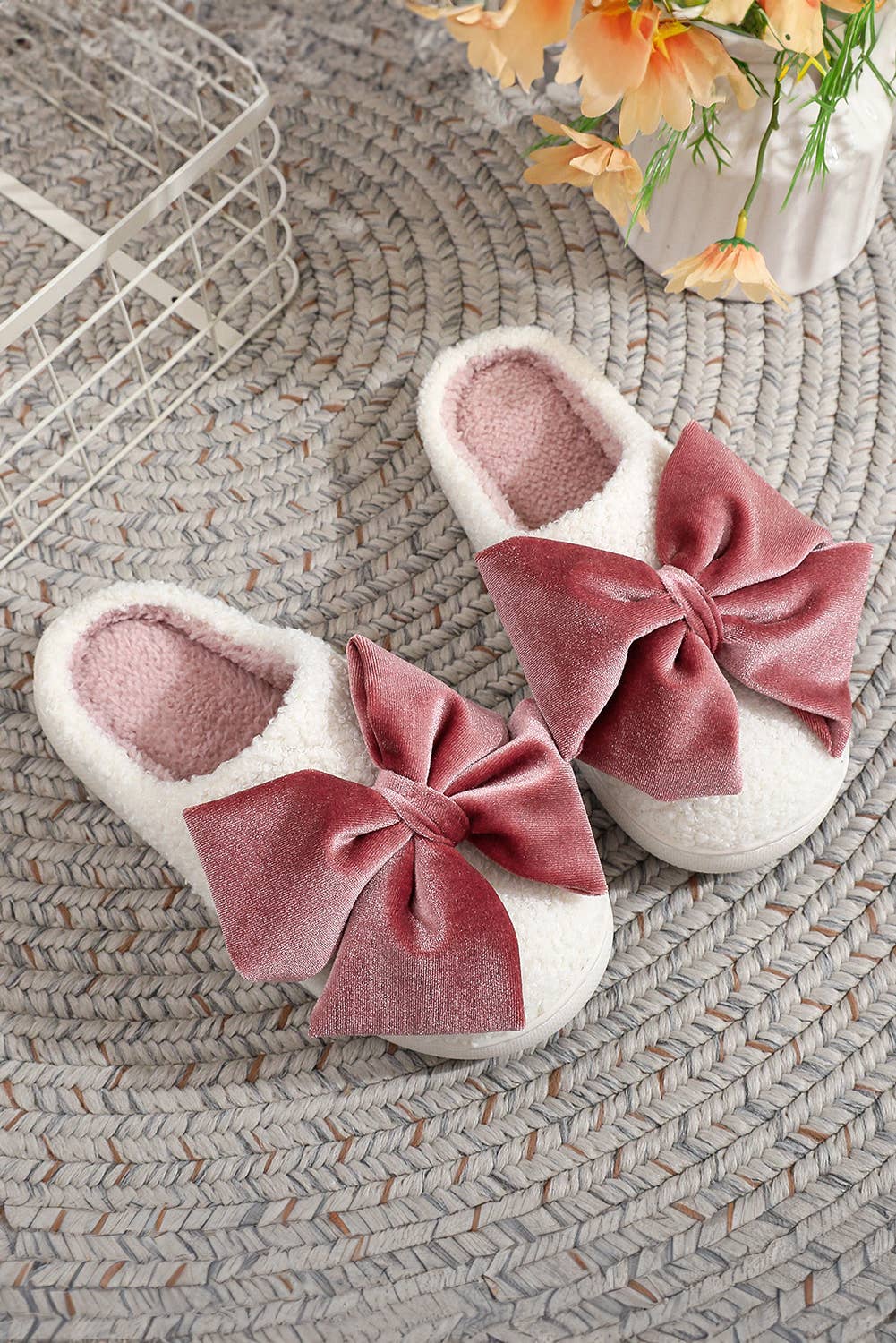 Plush Slippers Pink Bow