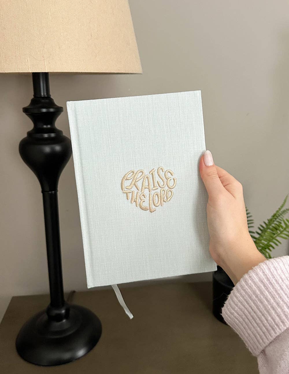 "Praise the Lord" Embroidered Planner